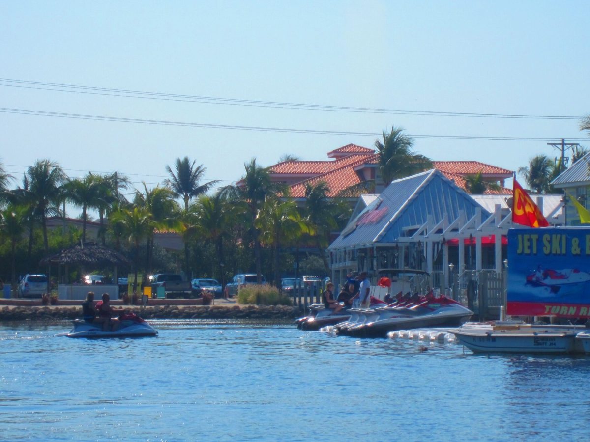 a small boat in a body of water